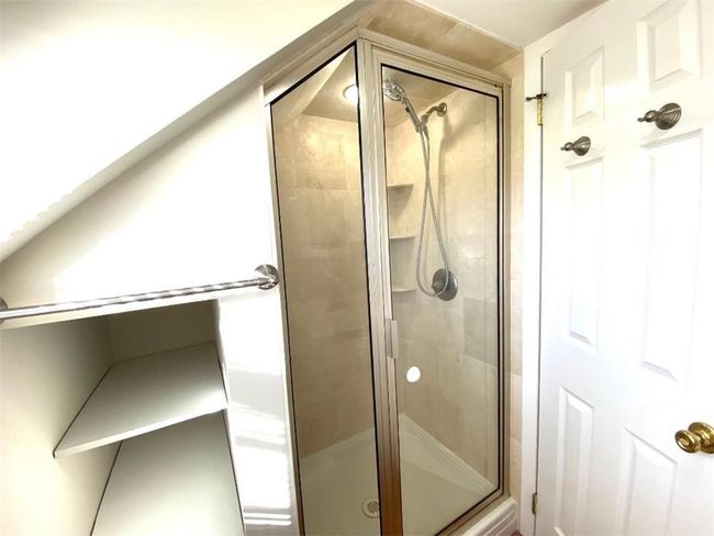 2 - 349 Vineyard Ave, Condo with 1 bedrooms, 1 bathrooms and null parking in Highland NY | Image 9