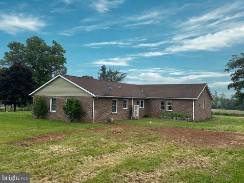 13789 Buchanan Trl W, MERCERSBURG, PA, 17236-9451 | Card Image
