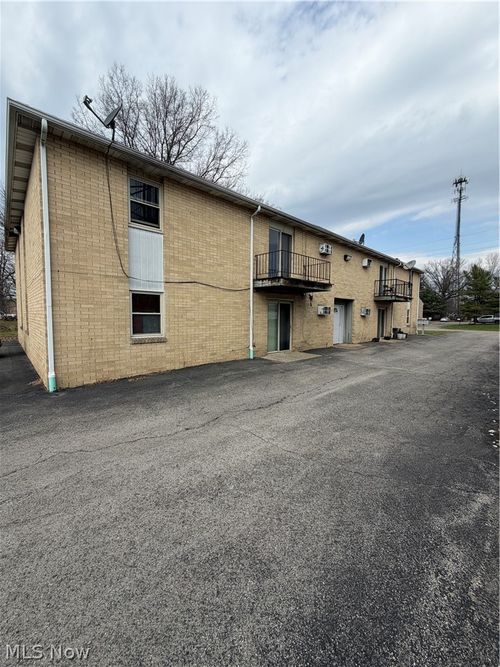 6-249 Folsom St Nw, Warren, OH, 44483-1956 | Card Image