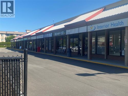 3042 Skaha Lake Rd, Penticton, BC, V2A7H2 | Card Image