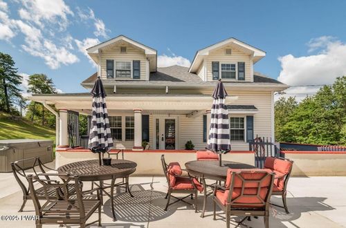 2557 Long Pond Rd, Long Pond, PA, 18334-7804 | Card Image