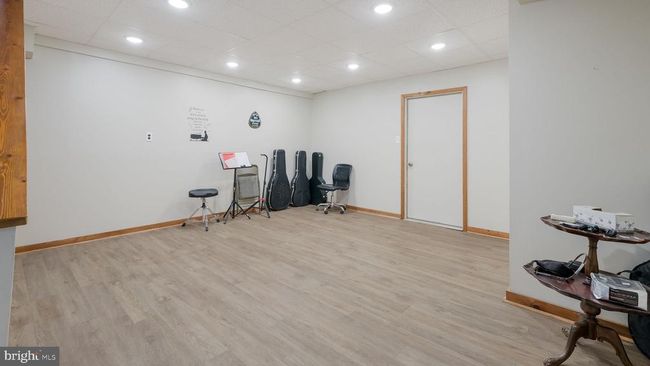35 Declaration Dr, House other with 4 bedrooms, 3 bathrooms and null parking in NEWTOWN PA | Image 35