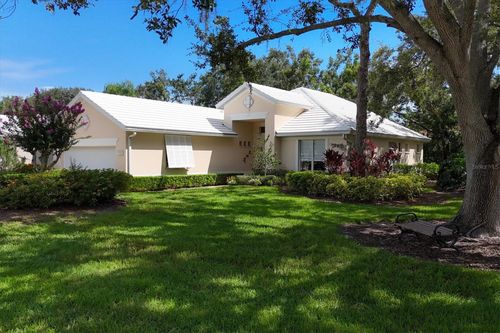 7904 Hampton Ct, UNIVERSITY PARK, FL, 34201-2220 | Card Image