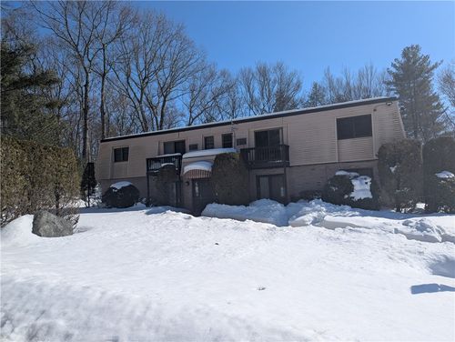apt-2-15 Apple Valley Pkwy, Greenville, RI, 02828-2424 | Card Image