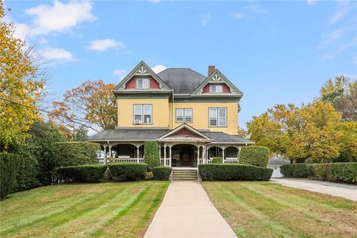 178 Eaton St, Providence, RI, 02908-2801 | Card Image