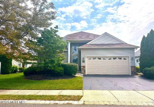 12 Lorenzo Rd, Manchester, NJ, 08759-6258 | Card Image