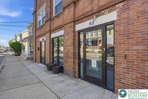 43-41 S 2nd St, COPLAY, PA, 18037-1205 | Card Image