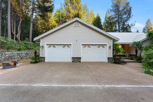 7017 Blackhawk Ln, Foresthill, CA, 95631-9307 | Card Image
