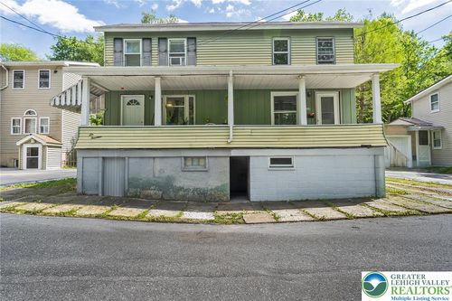 612 E Front St, Lansford, PA, 18232-1605 | Card Image