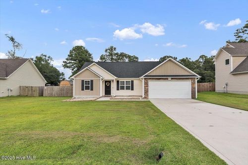 519 Ginn St, Jacksonville, NC, 28540-3253 | Card Image