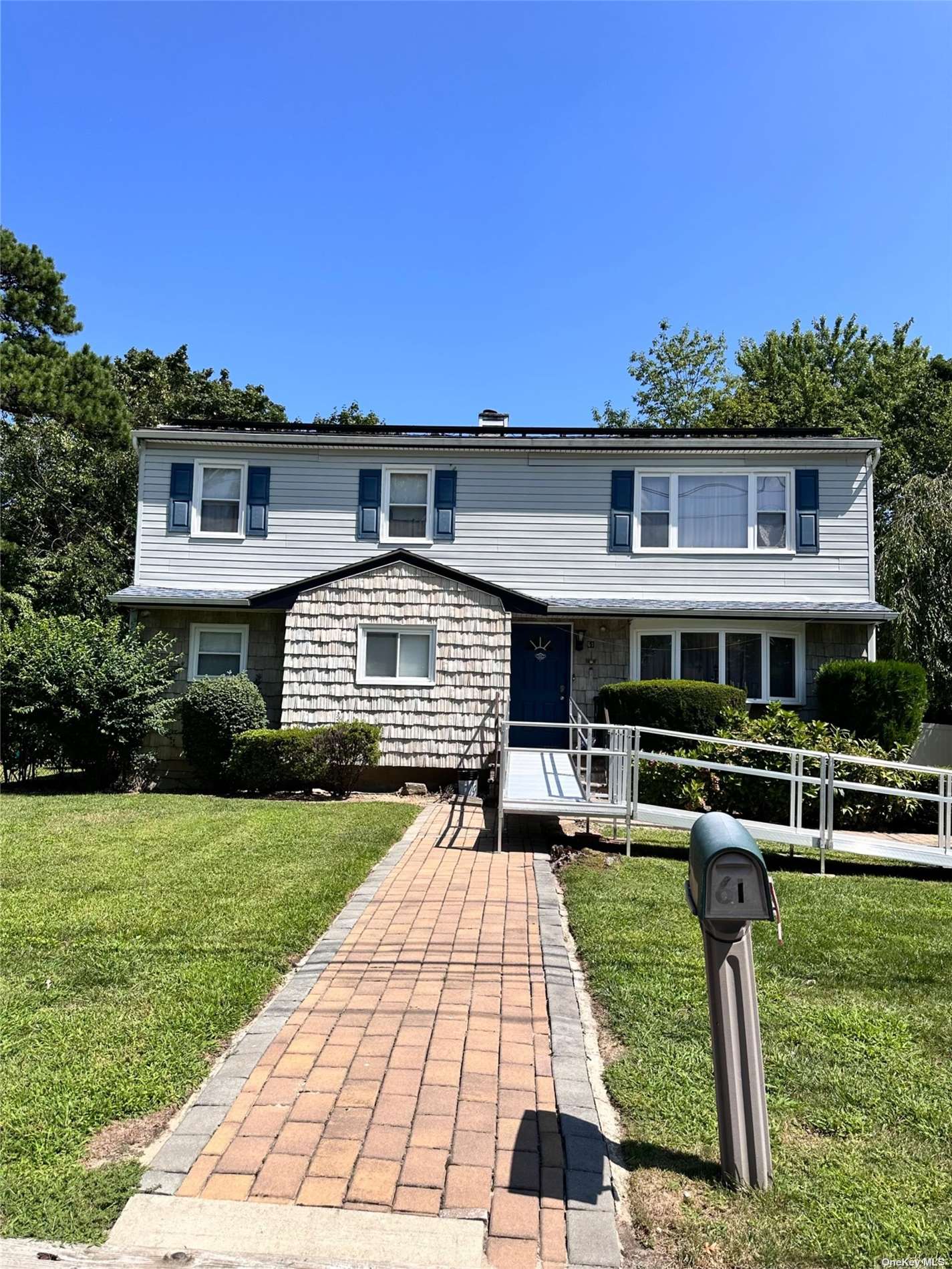 31st St, Wyandanch, NY 11798