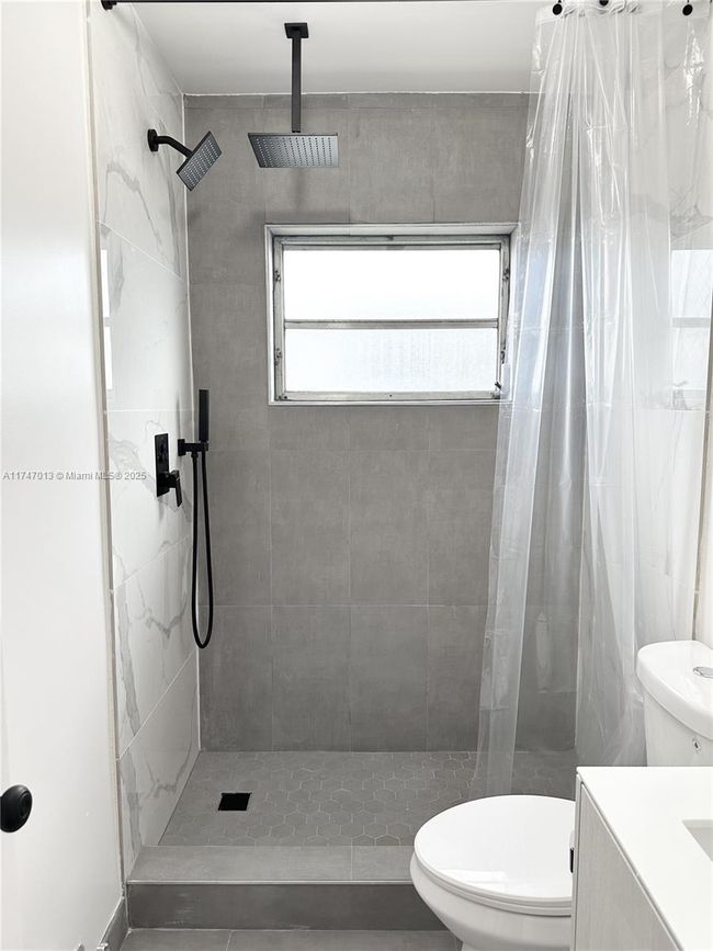 APT-209 - 1450 Atlantic Shores Blvd, Condo with 1 bedrooms, 1 bathrooms and null parking in Hallandale Beach FL | Image 14