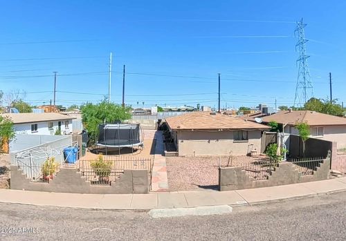3608 W Hadley St, Phoenix, AZ, 85009-5555 | Card Image