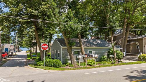 15257 Pascal Street, Clear Lake, IA, 50428 | Card Image