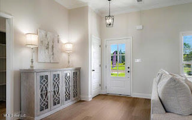 foyer 1 | Image 6