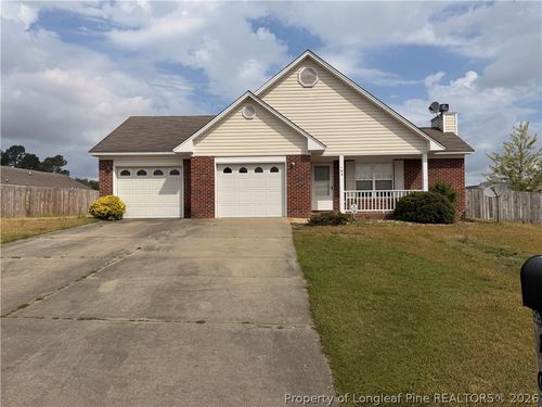 105 Yasmine Dr, Raeford, NC, 28376-9608 | Card Image