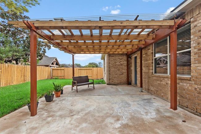 2023 Creek Run Dr, House other with 4 bedrooms, 3 bathrooms and 2 parking in Pearland TX | Image 13