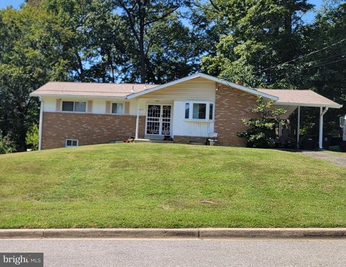 6505 Acorn Ct, TEMPLE HILLS, MD, 20748-3917 | Card Image