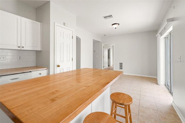 Kitchen Island | Image 18