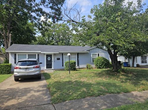 8411 Glen Regal Drive, Dallas, TX, 75243 | Card Image