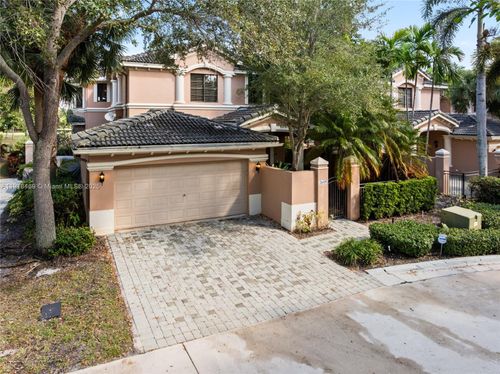 2-7-2649 Center Court Dr, Weston, FL, 33332-1832 | Card Image