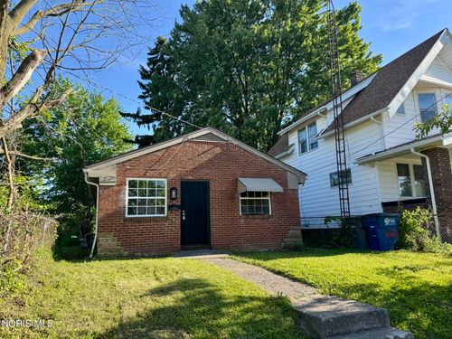 660 Maywood Ave, Toledo, OH, 43608-2531 | Card Image