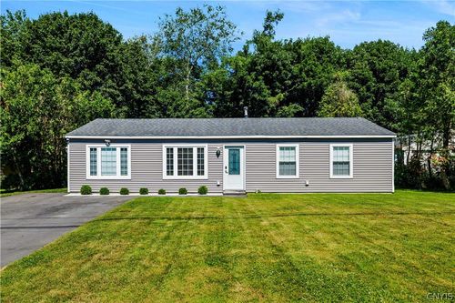 411 Cedarbrook Cres, Utica, NY, 13502-2217 | Card Image