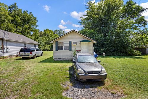 220 & 222 E J Street, Russellville, AR, 72801 | Card Image