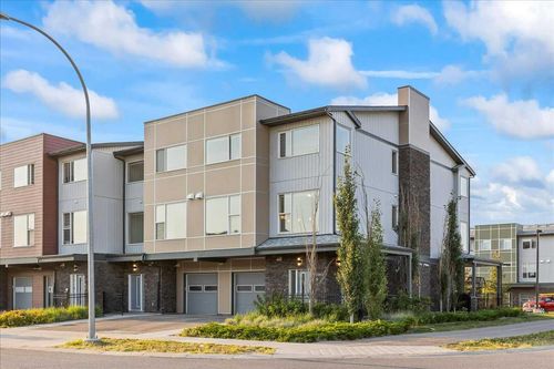 94 Saddlestone Drive Ne, Calgary, AB, T3J0W4 | Card Image
