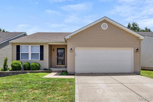 799 Rockshire Dr, Herculaneum, MO, 63048-1739 | Card Image