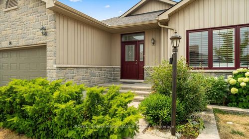 74 Dorchester Dr, Wellington, ON, K0K3L0 | Card Image