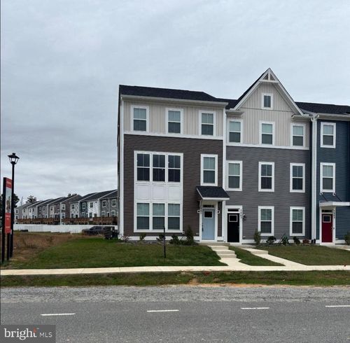 7861 Harlow Cir, SPOTSYLVANIA, VA, 22551-2965 | Card Image