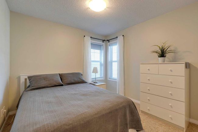 74 Kinlea Way Nw, Home with 3 bedrooms, 2 bathrooms and 4 parking in Calgary AB | Image 27