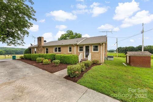 20661 Sam Rd, Albemarle, NC, 28001-9028 | Card Image