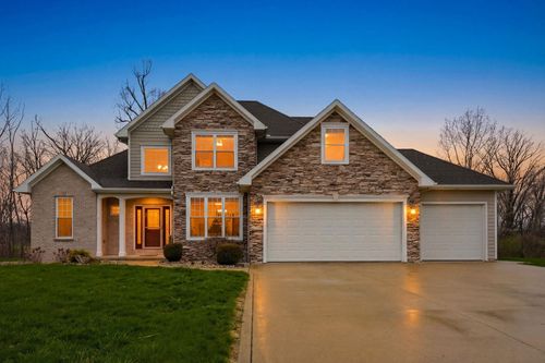 110 Bagpiper Way, Angola, IN, 46703 | Card Image