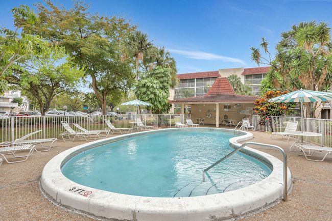 APT-307R - 3776 Inverrary Blvd, Condo with 2 bedrooms, 2 bathrooms and null parking in Lauderhill FL | Image 23