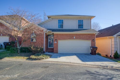 8852 Lennox View Way, Knoxville, TN, 37923-6039 | Card Image