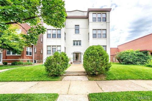 2w-6026 Waterman Blvd, Saint Louis, MO, 63112-1329 | Card Image