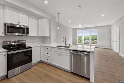 74B Pireus Row, CHARLOTTESVILLE, VA, 22901 | Card Image
