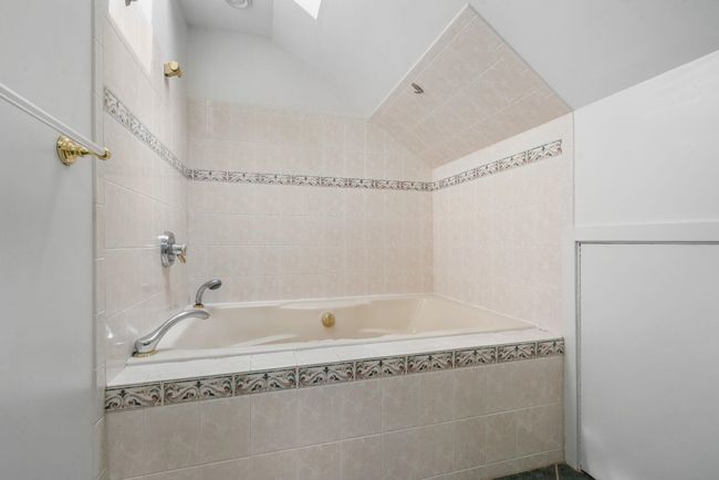 UNIT-196 - 1465 Hooksett Rd, Condo with 3 bedrooms, 3 bathrooms and null parking in Hooksett NH | Image 29