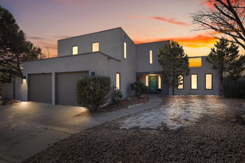 3901 Big Sky Dr Ne, Albuquerque, NM, 87111-4327 | Card Image