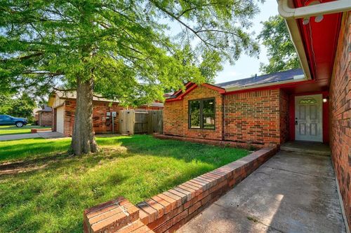11601 Matthews Ave, Oklahoma City, OK, 73162-1353 | Card Image