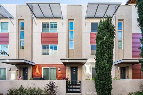 5740 Acacia Ln, Lakewood, CA, 90712-1283 | Card Image