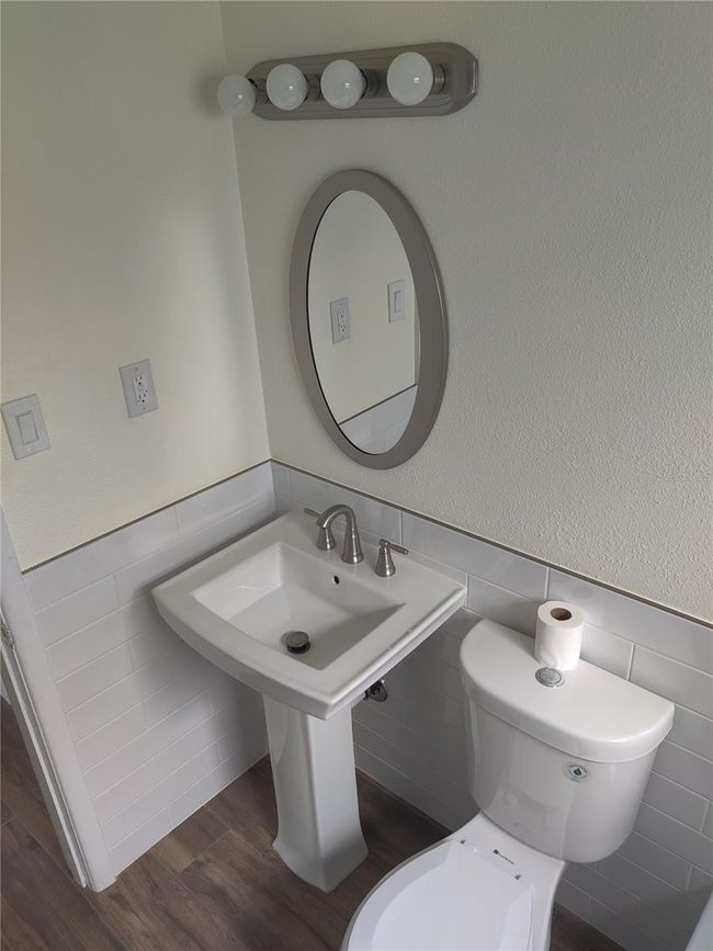 Toilet/Sink area | Image 12