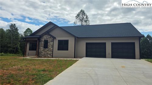 1060 Hawksbill Dr, Morganton, NC, 28655-0109 | Card Image