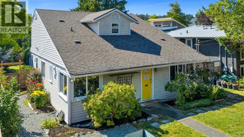 2624 Forbes Street, Victoria, BC, V8R4C1 | Card Image