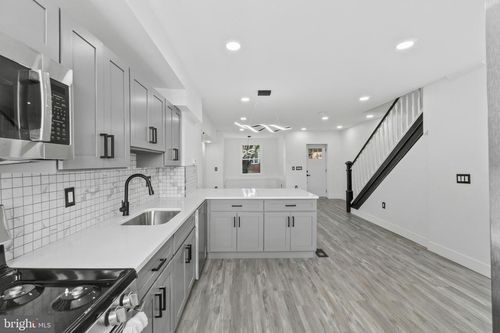 2627 Garrett Ave, BALTIMORE, MD, 21218-4835 | Card Image