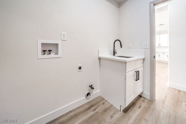UNIT-101 - 1900 Summer Pine Ct, Townhouse with 3 bedrooms, 3 bathrooms and null parking in Las Vegas NV | Image 26