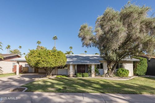 7125 N 20th Ave, Phoenix, AZ, 85021-7806 | Card Image