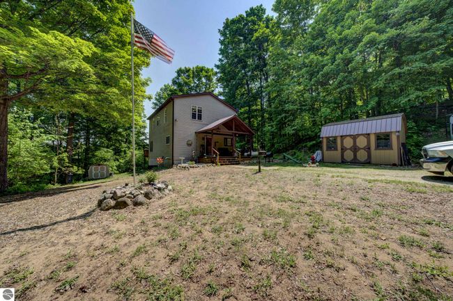 3721 W 18 Rd, House other with 4 bedrooms, 1 bathrooms and null parking in Mesick MI | Image 5